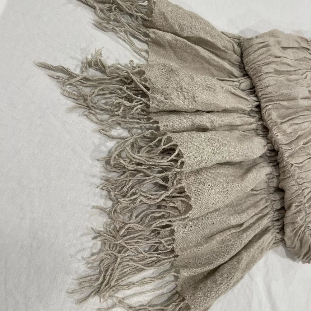 MDC NEW YORK‎ Silk Cashmere Scarf Beige Ruched Textured Fringe Luxury Basic Chic